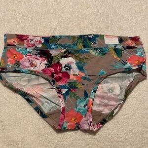 NWT Cacique Lane Bryant Smokey Taupe Tropical Blooms Comfort Hipster Panties